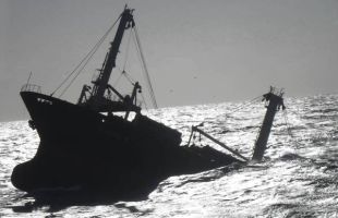 Kapal Nelayan Tenggelam, 7 ABK Dinyatakan Hilang